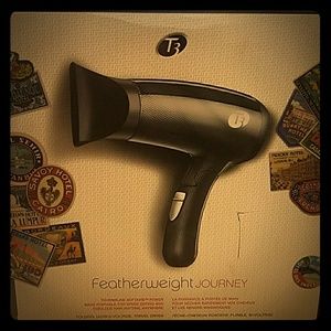 T3 featherweight journey blow dryer
